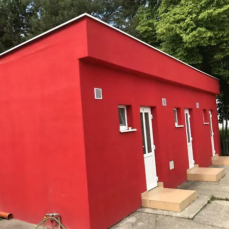 Aka Turisticka بيت ضيافة Dunajská Streda