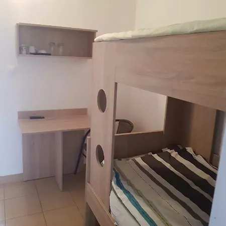 Aka Turisticka بيت ضيافة Dunajská Streda